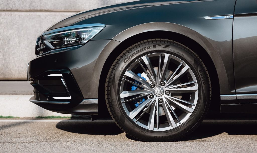 Pirelli premium autobanden kopen bij Van Berkel Banden Steenwijk bij Van Berkel Banden in Steenwijk