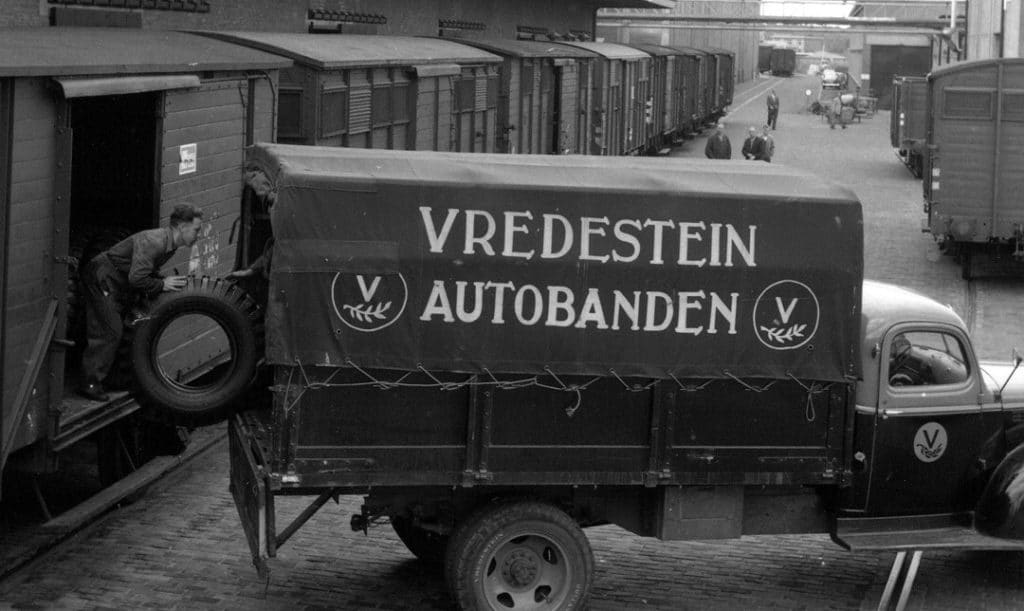 Vredestein premium autobanden kopen bij Van Berkel Banden Steenwijk bij Van Berkel Banden in Steenwijk